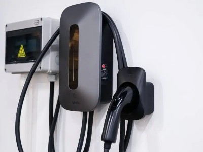 聚力高溫密封膠，用于充電樁生產(chǎn)，有效解決漏電問題